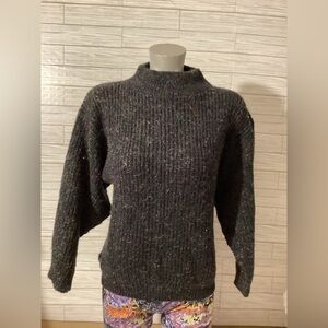 Arielle Women’s Sweater Size Small